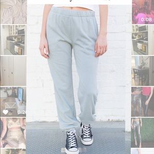NWOT Brandy melville Rosa jogger / sweatpants